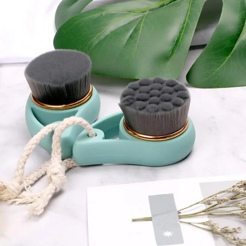 Soft Bamboo Charcoal Facial Cleansing Brush
